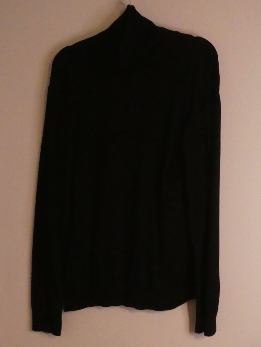 URBAN HERITAGE Night Out Black Turtleneck Knit Sweater Ribbed Trim - size large